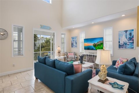 House in Holmes Beach, Florida 3 bedrooms, 211.91 sq.m. № 1642691 - photo 11