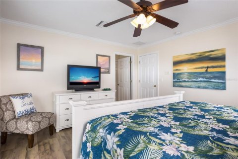 House in Holmes Beach, Florida 3 bedrooms, 211.91 sq.m. № 1642691 - photo 21
