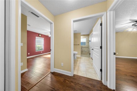 House in Plant City, Florida 4 bedrooms, 211.72 sq.m. № 2425895 - photo 29