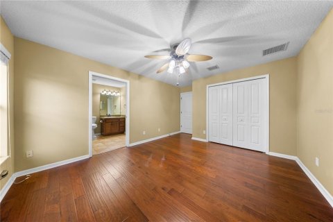 House in Plant City, Florida 4 bedrooms, 211.72 sq.m. № 2425895 - photo 23