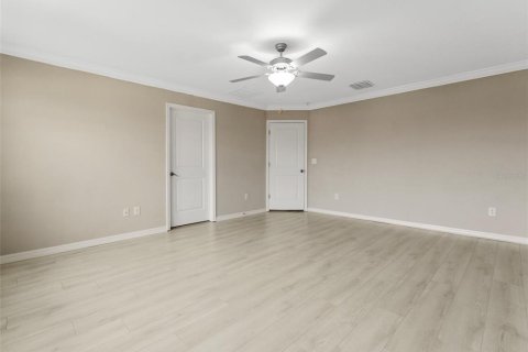 House in Land O' Lakes, Florida 4 bedrooms, 258.64 sq.m. № 1914108 - photo 17