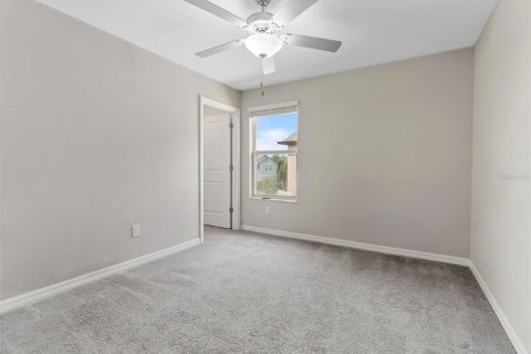 House in Land O' Lakes, Florida 4 bedrooms, 258.64 sq.m. № 1914108 - photo 27