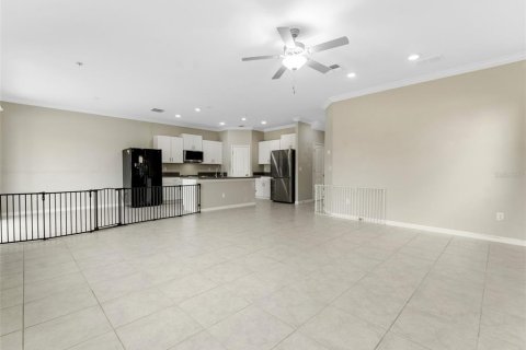 House in Land O' Lakes, Florida 4 bedrooms, 258.64 sq.m. № 1914108 - photo 8