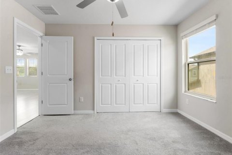 House in Land O' Lakes, Florida 4 bedrooms, 258.64 sq.m. № 1914108 - photo 24