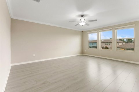 House in Land O' Lakes, Florida 4 bedrooms, 258.64 sq.m. № 1914108 - photo 15