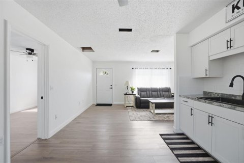 Casa en venta en Spring Hill, Florida, 3 dormitorios, 94.76 m2 № 2144846 - foto 16
