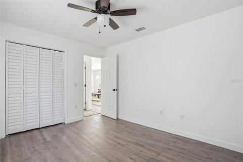 Casa en venta en Spring Hill, Florida, 3 dormitorios, 94.76 m2 № 2144846 - foto 25