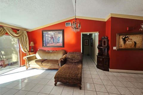 Casa en venta en Miami, Florida, 5 dormitorios, 211.45 m2 № 2007925 - foto 8