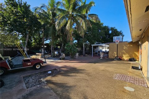 Casa en venta en Miami, Florida, 5 dormitorios, 211.45 m2 № 2007925 - foto 10