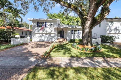 Casa en venta en Coral Gables, Florida, 3 dormitorios, 174.66 m2 № 1982954 - foto 1