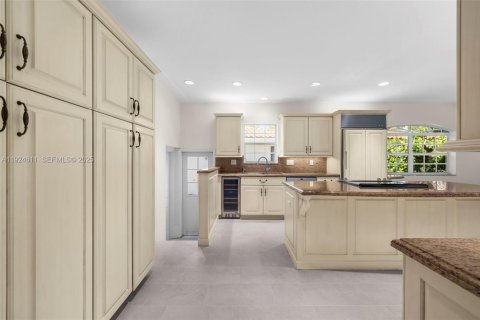 Casa en venta en Coral Gables, Florida, 3 dormitorios, 174.66 m2 № 1982954 - foto 14