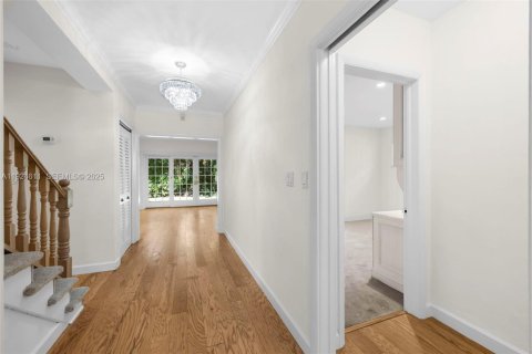 Casa en venta en Coral Gables, Florida, 3 dormitorios, 174.66 m2 № 1982954 - foto 5