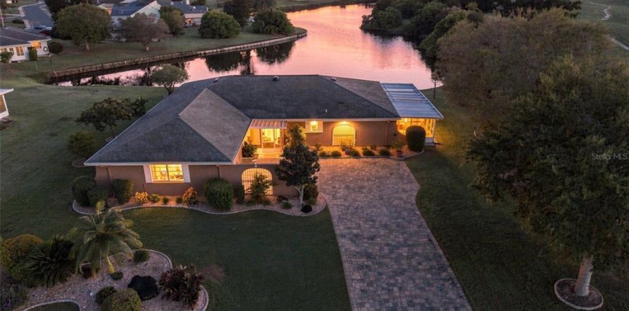 Casa en Sun City Center, Florida 3 dormitorios, 207.92 m2 № 2384390