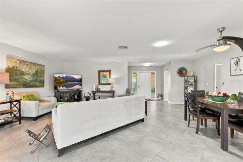 Casa en venta en Sun City Center, Florida, 3 dormitorios, 207.92 m2 № 2384390 - foto 14