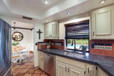 Villa ou maison à louer à Sarasota, Floride: 3 chambres, 156.26 m2 № 2118436 - photo 10