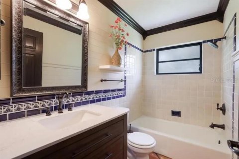 Villa ou maison à louer à Sarasota, Floride: 3 chambres, 156.26 m2 № 2118436 - photo 5