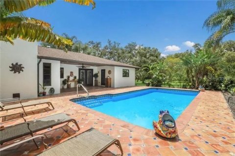 Villa ou maison à louer à Sarasota, Floride: 3 chambres, 156.26 m2 № 2118436 - photo 4