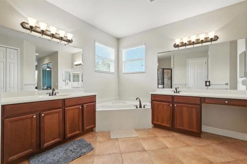 Casa en venta en Port Orange, Florida, 5 dormitorios, 270.81 m2 № 1821199 - foto 27