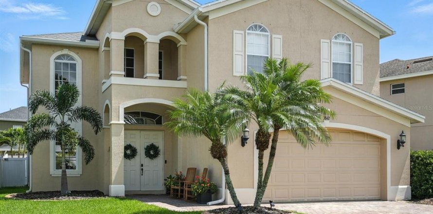 House in Port Orange, Florida 5 bedrooms, 270.81 sq.m. № 1821199