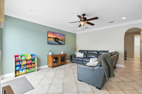 Casa en venta en Port Orange, Florida, 5 dormitorios, 270.81 m2 № 1821199 - foto 12