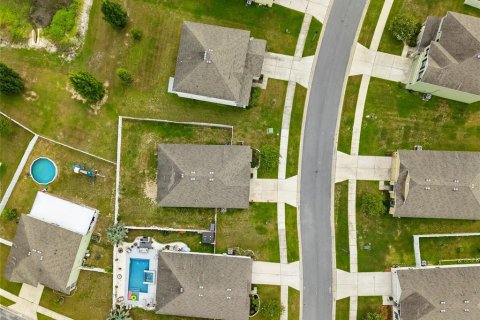 House in Zephyrhills, Florida 3 bedrooms, 157 sq.m. № 2230542 - photo 26