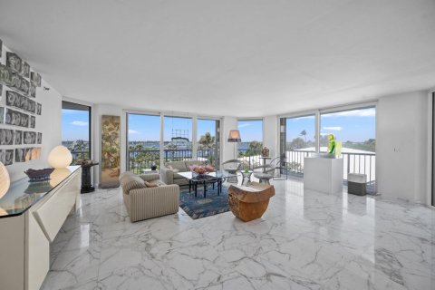 Copropriété à vendre à Palm Beach, Floride: 3 chambres, 274.06 m2 № 2087707 - photo 4