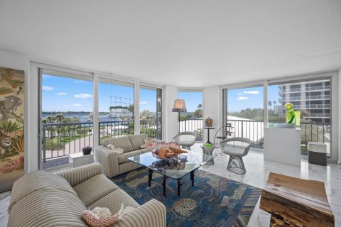Copropriété à vendre à Palm Beach, Floride: 3 chambres, 274.06 m2 № 2087707 - photo 5