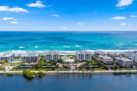 Copropriété à vendre à Palm Beach, Floride: 3 chambres, 274.06 m2 № 2087707 - photo 22