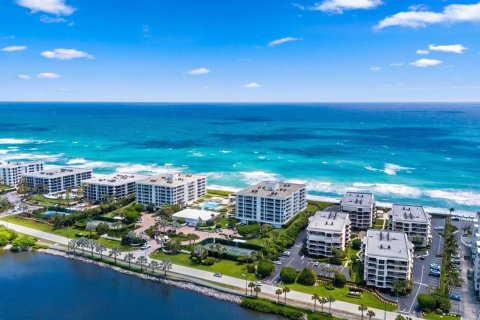 Copropriété à vendre à Palm Beach, Floride: 3 chambres, 274.06 m2 № 2087707 - photo 30
