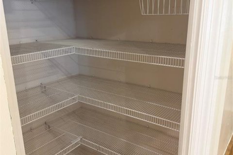 Купить виллу или дом в Норт-Порт, Флорида 5 комнат, 138.24м2, № 2105856 - фото 27