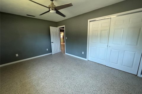 House in Gulfport, Florida 2 bedrooms, 126.72 sq.m. № 1901289 - photo 27