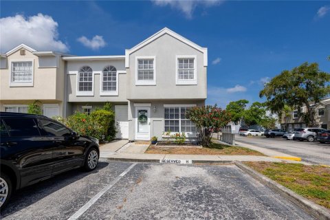Townhouse in Largo, Florida 3 bedrooms, 120.4 sq.m. № 2117155
