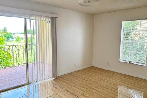 Copropriété à louer à Boca Raton, Floride: 2 chambres, 91.14 m2 № 2265726 - photo 5