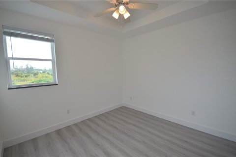 Apartamento en alquiler en Port Charlotte, Florida, 2 dormitorios, 111.67 m2 № 1833370 - foto 6