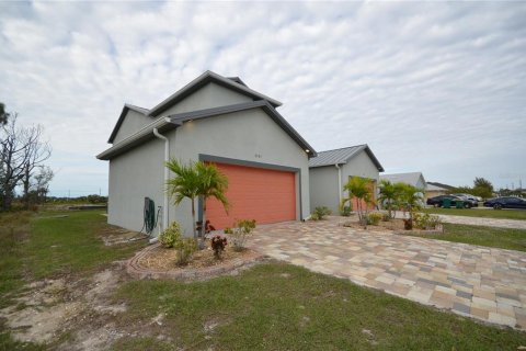 Apartamento en alquiler en Port Charlotte, Florida, 2 dormitorios, 111.67 m2 № 1833370 - foto 2
