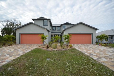 Apartamento en alquiler en Port Charlotte, Florida, 2 dormitorios, 111.67 m2 № 1833370 - foto 1