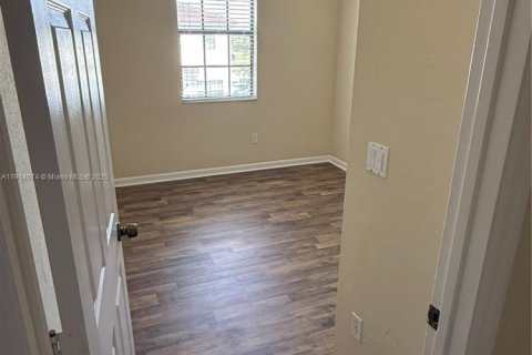 Touwnhouse à louer à Port St. Lucie, Floride: 3 chambres, 145.39 m2 № 1971256 - photo 3