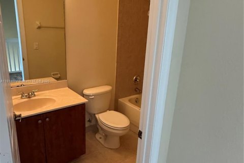 Touwnhouse à louer à Port St. Lucie, Floride: 3 chambres, 145.39 m2 № 1971256 - photo 4