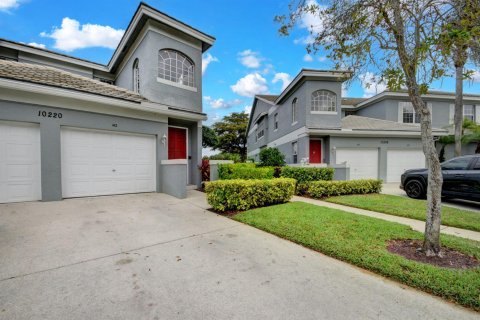 Condo in Lake Worth, Florida, 3 bedrooms № 2262160
