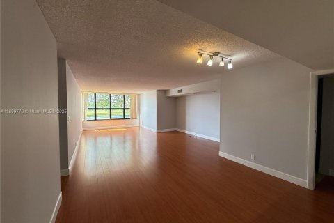 Condominio en venta en Coconut Creek, Florida, 2 dormitorios, 120.77 m2 № 1964840 - foto 5