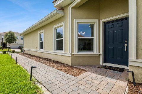 Townhouse in Davenport, Florida 2 bedrooms, 139.82 sq.m. № 2157335 - photo 3