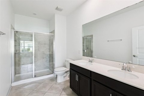 Townhouse in Davenport, Florida 2 bedrooms, 139.82 sq.m. № 2157335 - photo 25