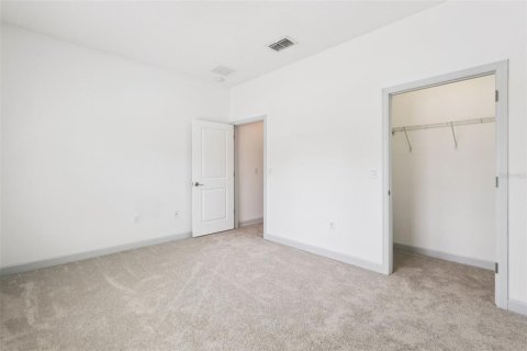 Townhouse in Davenport, Florida 2 bedrooms, 139.82 sq.m. № 2157335 - photo 24
