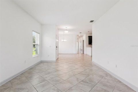Townhouse in Davenport, Florida 2 bedrooms, 139.82 sq.m. № 2157335 - photo 5