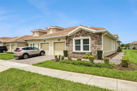 Townhouse in Davenport, Florida 2 bedrooms, 139.82 sq.m. № 2157335