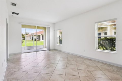 Townhouse in Davenport, Florida 2 bedrooms, 139.82 sq.m. № 2157335 - photo 8