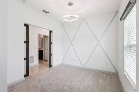 Townhouse in Davenport, Florida 2 bedrooms, 139.82 sq.m. № 2157335 - photo 16