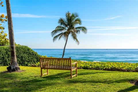 Villa ou maison à vendre à Hillsboro Beach, Floride: 6 chambres, 887.4 m2 № 1926964 - photo 17