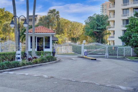 Condo in Aventura, Florida, 3 bedrooms  № 1977497 - photo 4