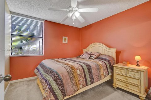 Condo in Aventura, Florida, 3 bedrooms  № 1977497 - photo 23